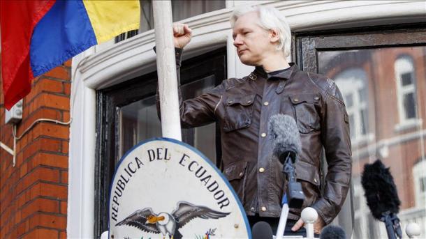 Ecuador ha gastado millones de dólares en espionaje protegiendo a Julian Assange Ecuador ha gastado millones de dólares en espionaje protegiendo a Julian Assange