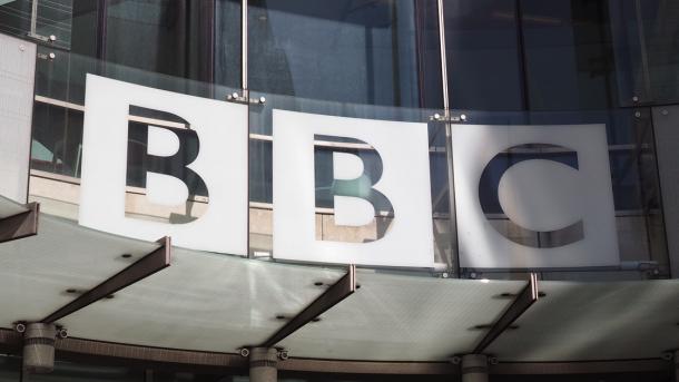 BBC revela que os EUA evacuaram terroristas do DAESH em Al-Raqqa