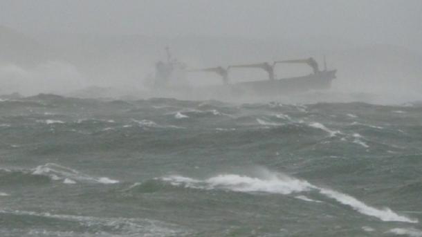 刚果一客船沉没 27人死