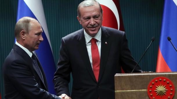Os reflexos regionais e globais da visita do presidente Putin da Rússia à Turquia