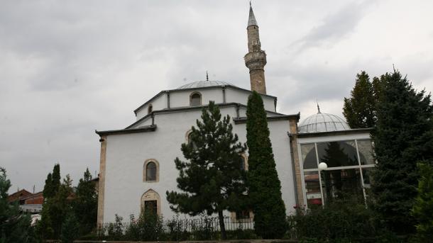 Kosovë – Xhamia Bajrakli, monument klasik i shekullit XV