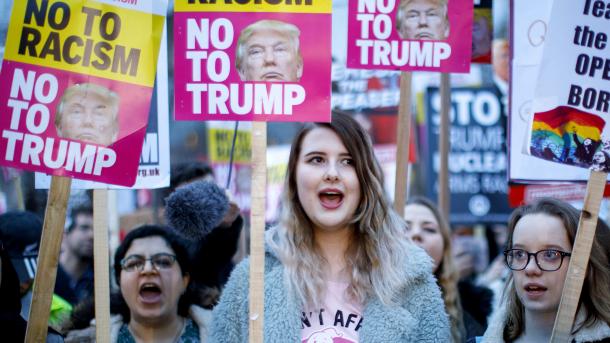 U Velikoj Britaniji održani protesti protiv Trumpa