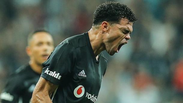 El defensor central Pepe volverá a jugar con el Porto