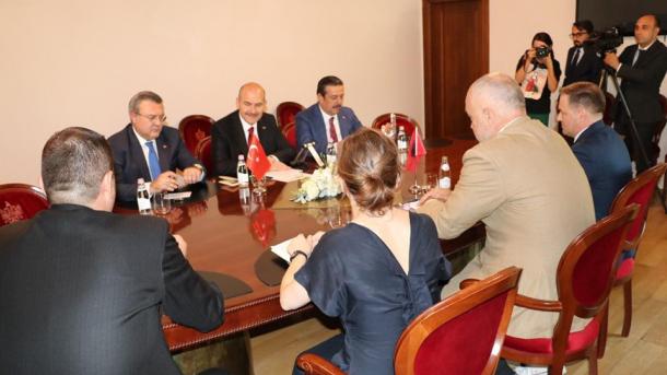 Süleyman Soylu_Arnavutluk Ziyareti_2_Edi Rama ile görüşme.jpg