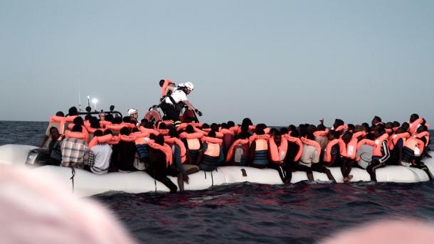 Os migrantes de Aquarius receberão status de refugiado