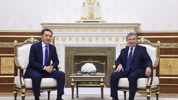 Üzbäk liderı häm çik buyı kileşüe