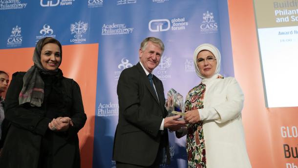 Prva dama Republike Turske primila nagradu za istaknut humanitarni rad