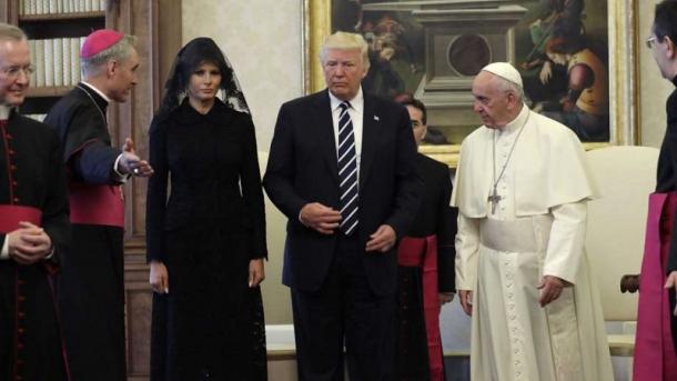 Papa i kërkon Trump të rishikojë vendimin për emigrantët