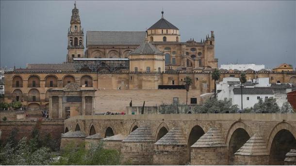 Andaluzi - Monumentet e kulturës islame tërheqin interesimin e turistëve