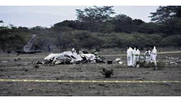 Mueren dos personas en accidente aéreo en Colombia