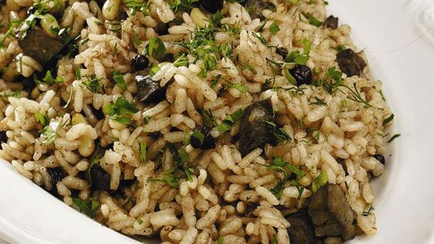 Cuisine turque: la recette du riz aux garnitures