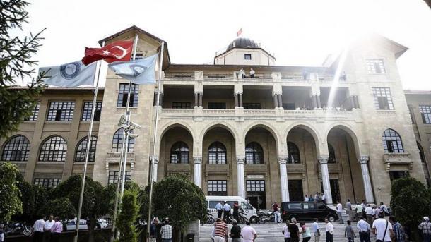 Simpozium türk soylu alimləri bir araya gətirdi (video)