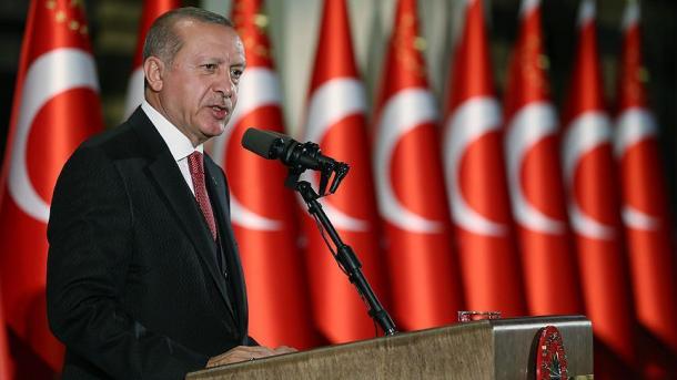Erdogan: Ne doÅ¾ivljavamo ekonomski krah. NeÄemo ga ni doÅ¾ivjeti