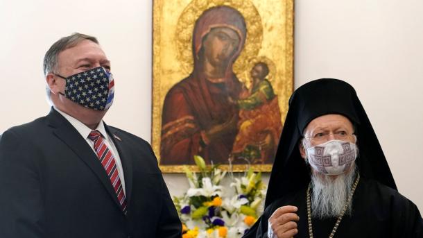Pompeo visita la Mezquita de Rüstem Paşa y el Patriarcado Griego de
