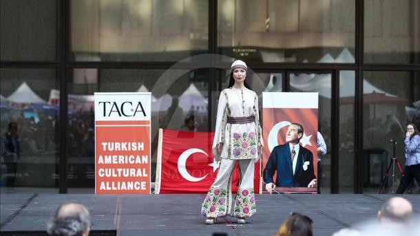 15-ci Çikaqo Türk Festivalı başladı
