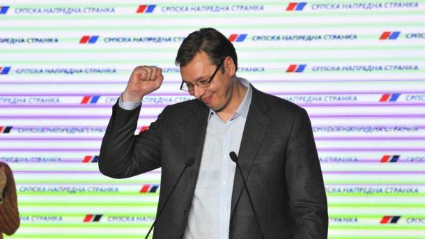 Vuçiç fiton zgjedhjet e parakohshme në Serbi