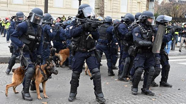 Parižiň howpsyzlygynyň üpjün edilmegi üçin 8 müň polis gullukçysy iş alyp barar