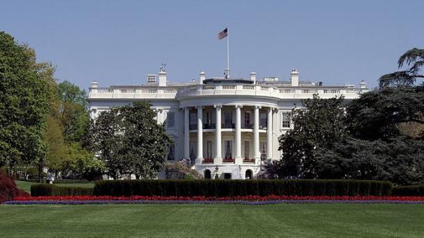 доналд трампни вәзиписидин елип ташлаш һәрикитиниң қаидиләргә уйғун болмиғанлиқи билдүрүлди