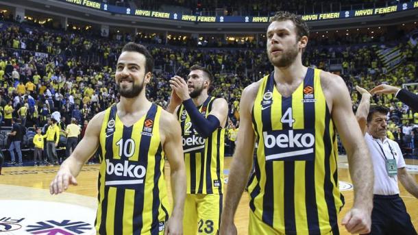 Fenerbahçe Beko vazhdon të kryesojë edhe pas javës së 15-të
