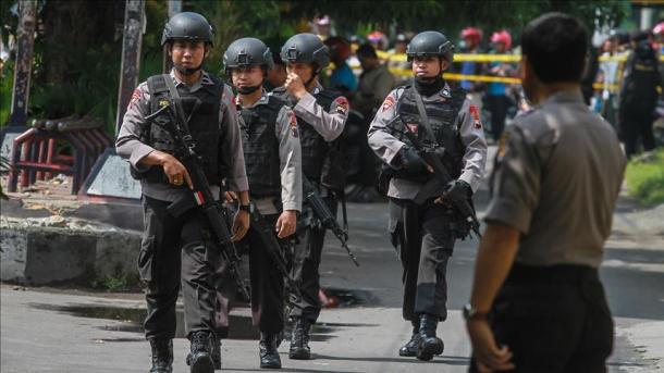Sekelompok Militan Menyandera Orang-orang di Dua Desa Bagian Timur Indonesia