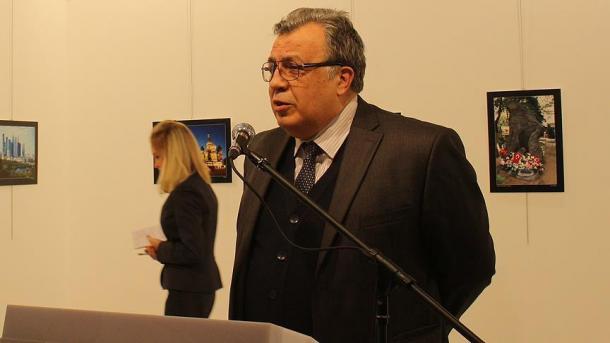 В Анкаре тяжело ранен посол РФ Андрей Карлов