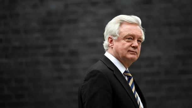 Britanski mediji: Ministar za Brexit David Davis podnio ostavku