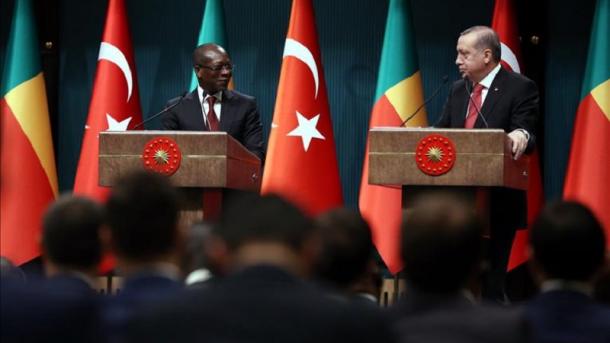 Le président du Bénin salue l'expérience turque et rend hommage à Erdogan