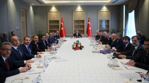 Fuad Oqtay Suriya ilә bağlı Koordinasiya Yığıncağına sәdrlik edib
