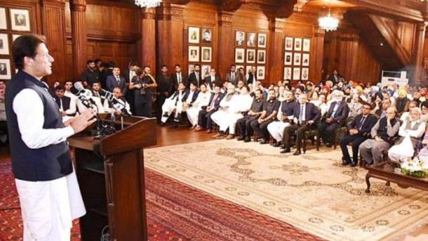 پاکستان کبھی بھی بھارت سے کشیدگی بڑھانے میں پہل نہیں کرے گا: عمران خان