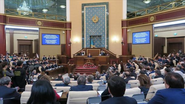 Қазақстан үкіметі отставкаға кетті
