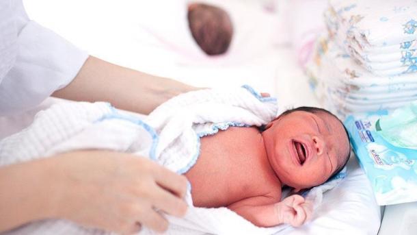 Greffe du cœur réussie sur un bébé de 8 semaines