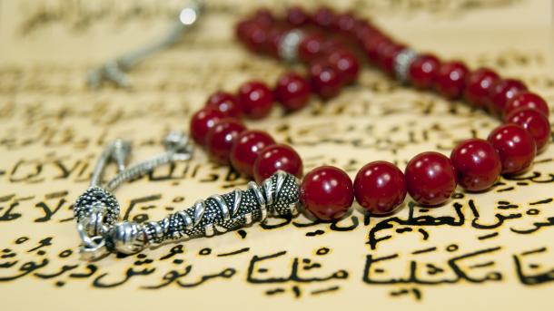 كوم هېواد څو ساعتونه روژه نيسي؟