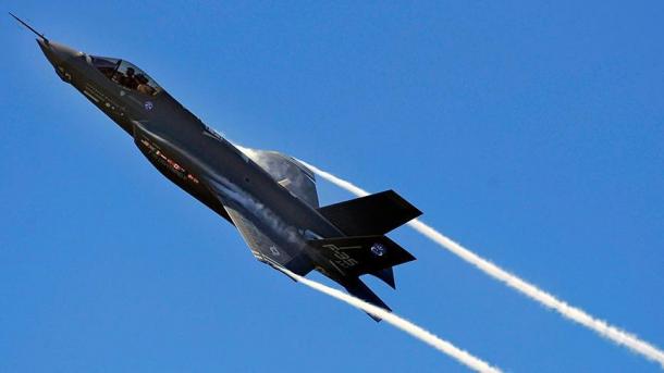 China produce "avión invisible"