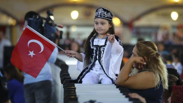 ankara'da festival.jpg