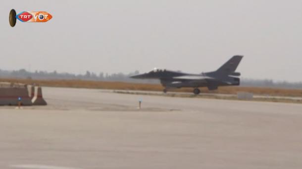 VIDEO - Sulmet me avionë të tipit F-16 në Irak