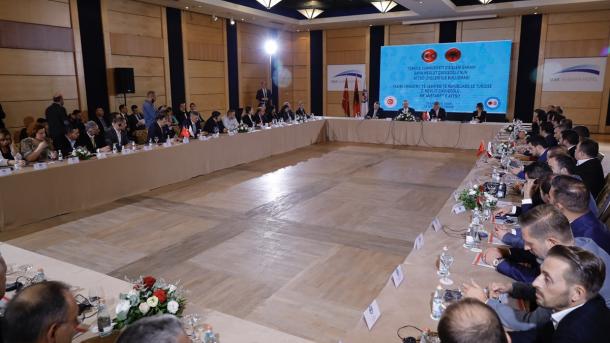 dışişleri bakanı Mevlüt Çavuşoğlu arnavutluk-türkiye sanayi ve ticaret odasında_4.jpg