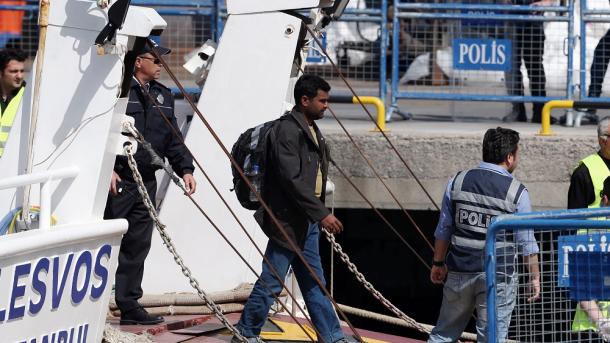 Në Turqi mbërrin grupi i dytë i emigrantëve nga Greqia
