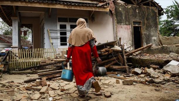 Indonezija: Povećava se broj stradalih u potresu
