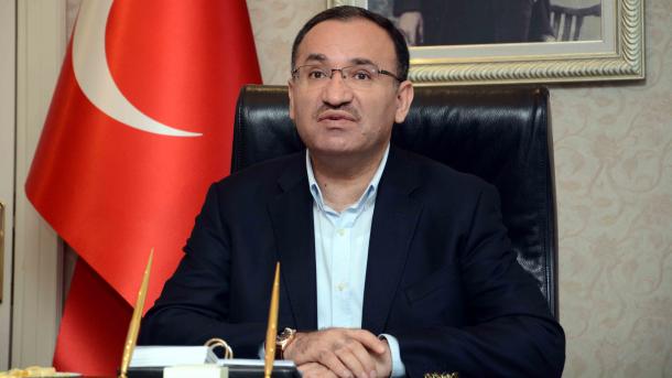 Bozdağ verurteilt Vorgehen Deutschlands gegen türkische Imame