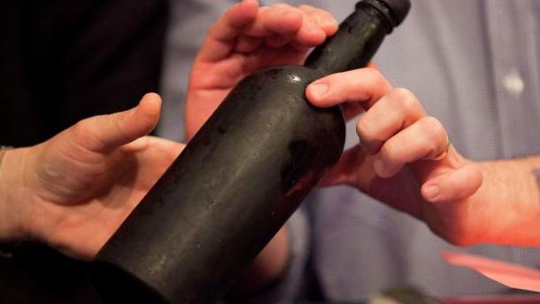 【フランス】 ルイ16世時代のワインが破格値で落札
