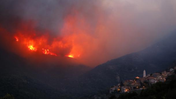 Incêndio consome 35 mil hectares de um parque nacional no Brasil