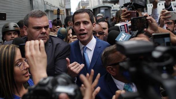 Dia caótico deixa a Venezuela em incerteza legislativa