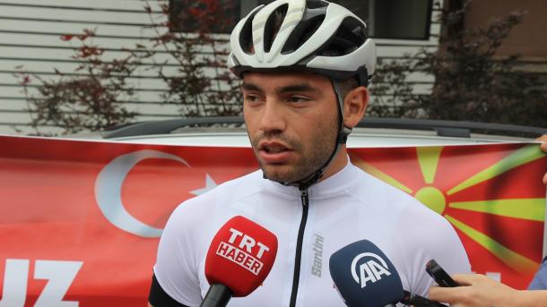 Makedonya-dan Levent Rıfat 15 temmuz şehitleri için Üsküp-ten İstanbul-a pedal çevirecek_02.jpg