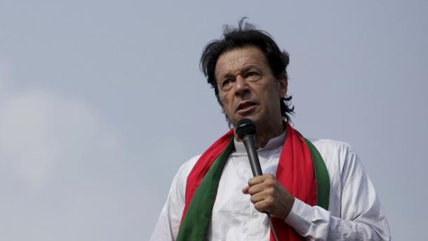 حکم دستگیری عمران خان رهبر حزب تحریک انصاف صادر شد