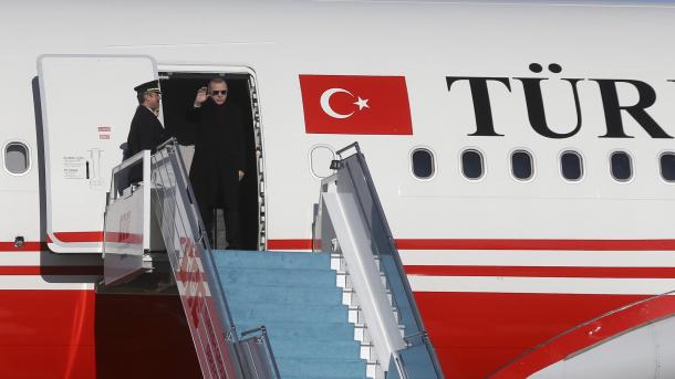 エルドアン大統領がアゼルバイジャンに出発