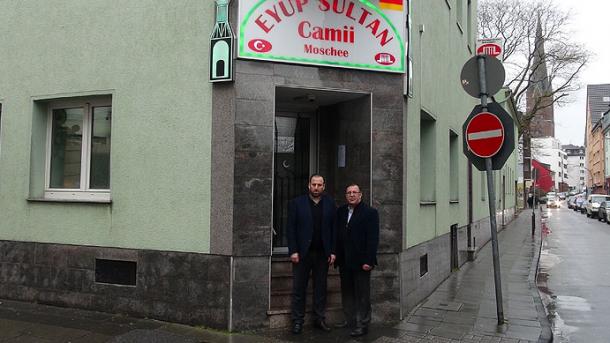 Pristalice terorista PYD/PKK napale džamiju u Kelnu i restoran u Berlinu