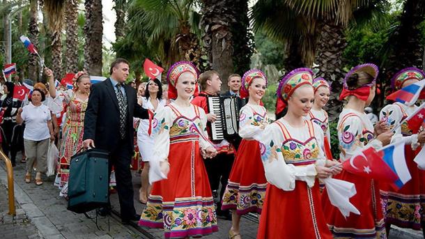 Русские жители Анталии возвращаются в Турцию