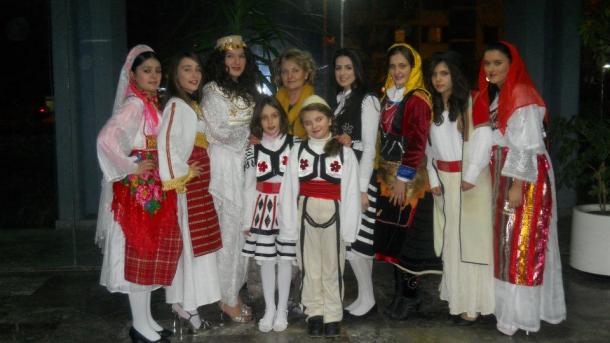 Leze Lazari_Karadağ Arnavutları_milli kıyafet_03.jpg