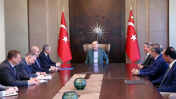 Τον Ρώσο ΥΠΑΜ Σεργκέι Σόιγκου έκανε δεκτό ο Ερντογάν