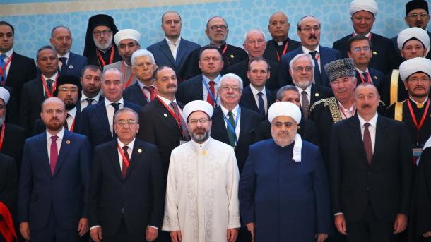 Azərbaycan paytaxtında Dünya dini liderlərinin II Bakı Sammiti ile ilgili görsel sonucu